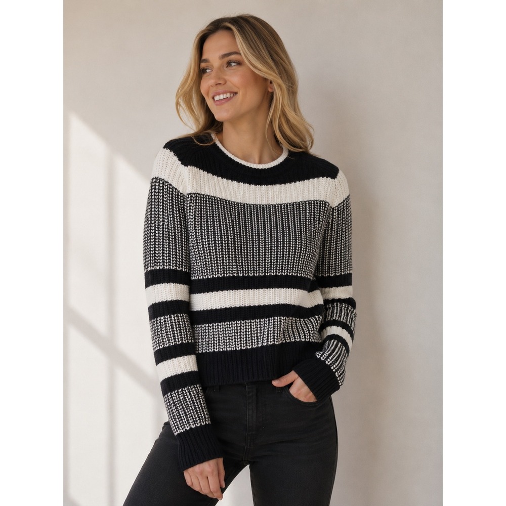 DKNY Black White Cropped Knit Sweater Women's Small Chunky Striped Pullover